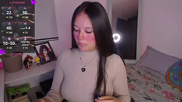 Snapshot of Lexie_Thompson10 chatting on 10.14.25 Lexie Thompson10 online show from 10.14.25