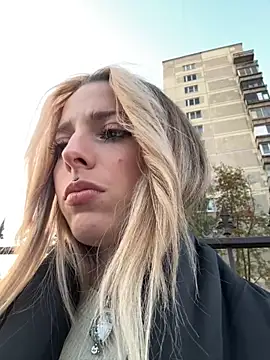 LoraaDoll online show from 09.30.25