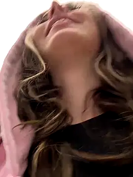 LoraaDoll online show from 01.07.26