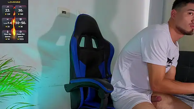 Snapshot of EdwardRoss_ chatting on 02.02.26 EdwardRoss online show from 02.02.26