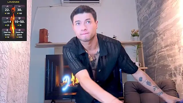 Snapshot of EdwardRoss_ chatting on 07.09.26 EdwardRoss online show from 07.09.26