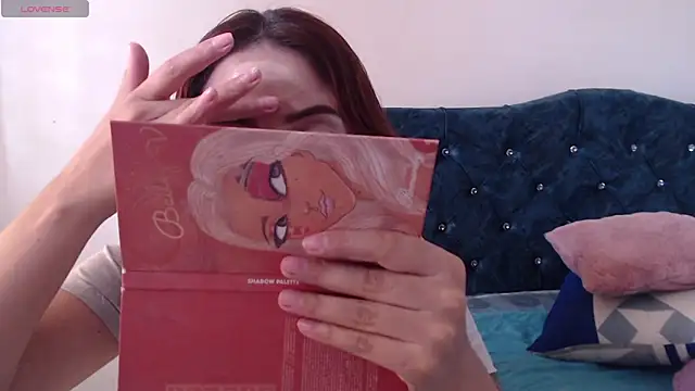 Kate lorens9 online show from 01.21.25