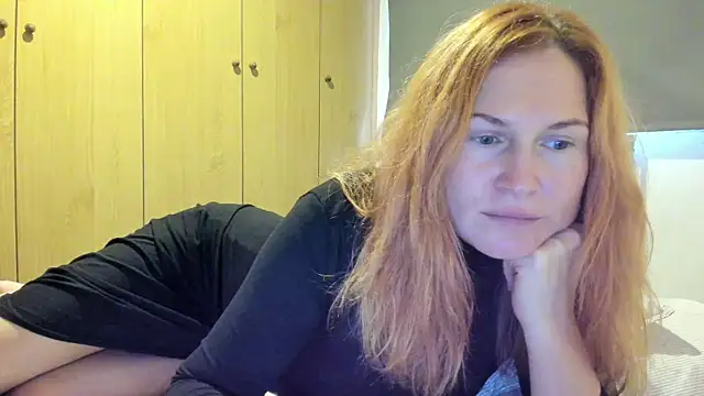 Sheandhim23 online show from 10.28.25