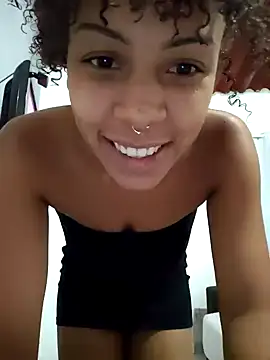 Julia Pretinha online show from 12.29.24