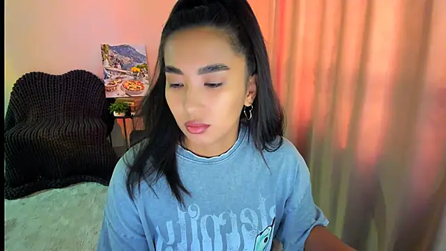 worldofkim online show from 02.17.25