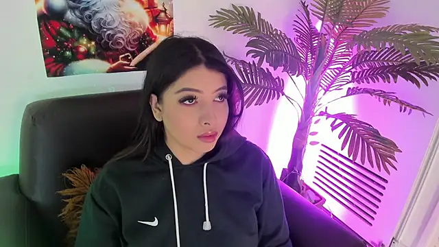 Miia Thompsonn online show from 12.03.24