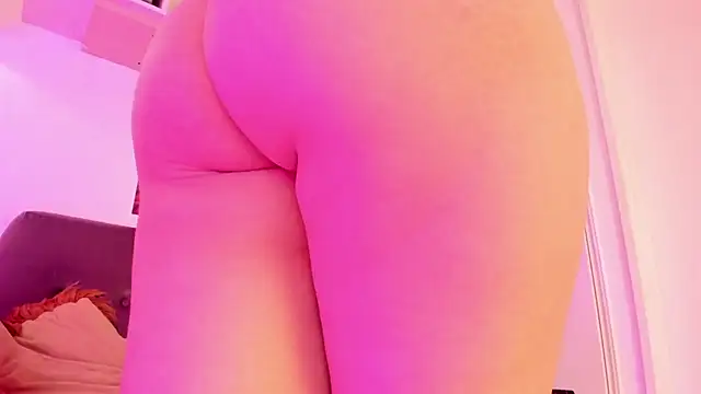 Miia Thompsonn online show from 12.22.24