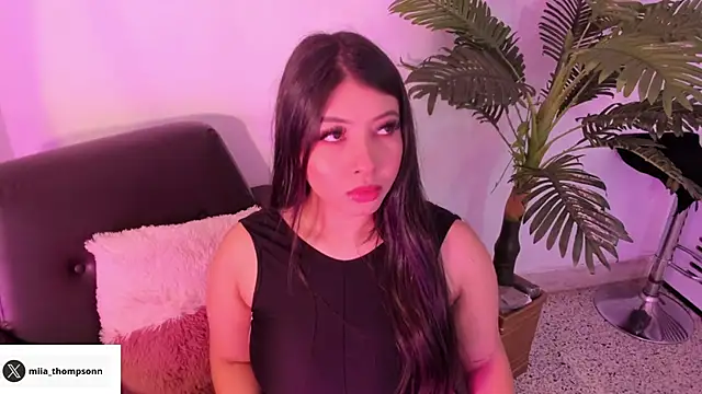 Miia Thompsonn online show from 02.25.25