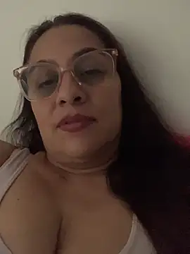 Snapshot of brendasexywet chatting on 09.11.25 brendasexywet online show from 09.11.25