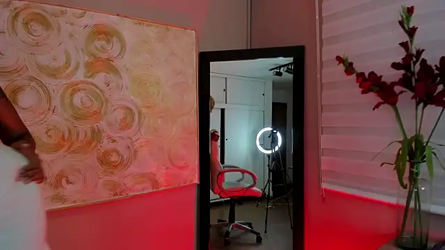 haiiley more online show from 02.04.25