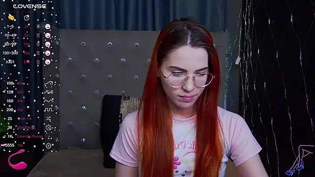 Snapshot of EmilyKents chatting on 01.18.25 EmilyKents online show from 01.18.25
