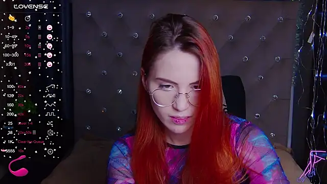 Snapshot of EmilyKents chatting on 01.27.25 EmilyKents online show from 01.27.25