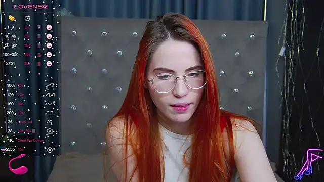 Snapshot of EmilyKents chatting on 01.31.25 EmilyKents online show from 01.31.25