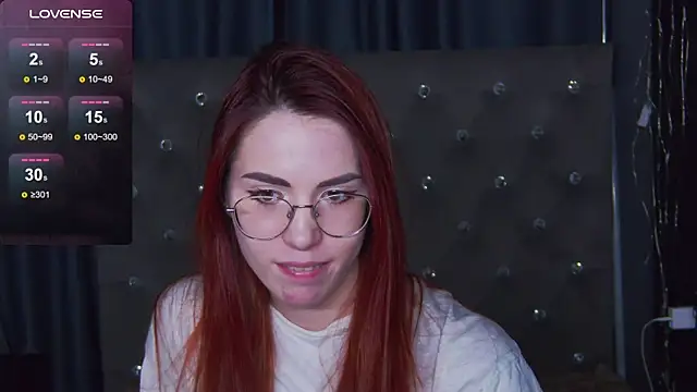Snapshot of EmilyKents chatting on 03.23.25 EmilyKents online show from 03.23.25