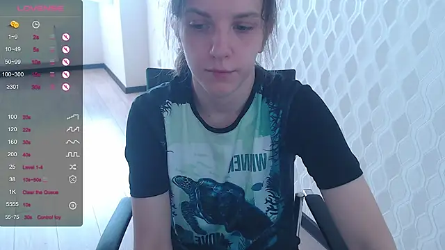 LisaHeart online show from 10.14.25