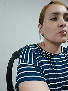 Snapshot of Miss_Agatha chatting on 03.26.26 Miss Agatha online show from 03.26.26