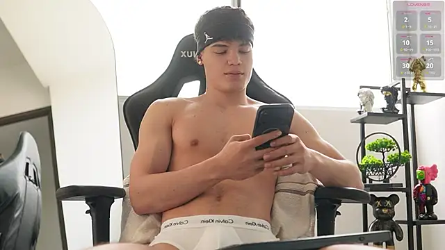 Max cortes1 online show from 10.20.25