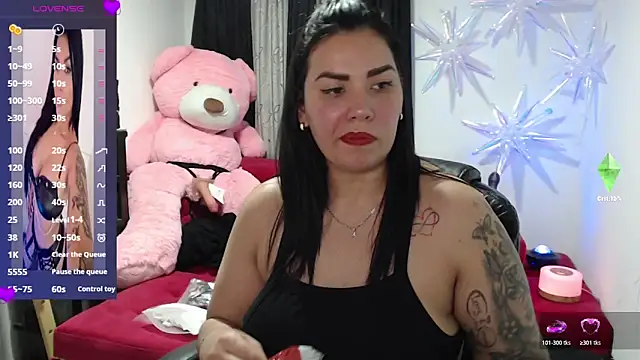 Snapshot of CarolinaRincon chatting on 02.09.26 CarolinaRincon online show from 02.09.26