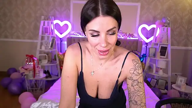 Snapshot of IsabellaFoxyy chatting on 02.06.25 IsabellaFoxyy online show from 02.06.25