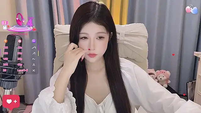 Snapshot of 7-Love chatting on 04.24.26 7-Love online show from 04.24.26