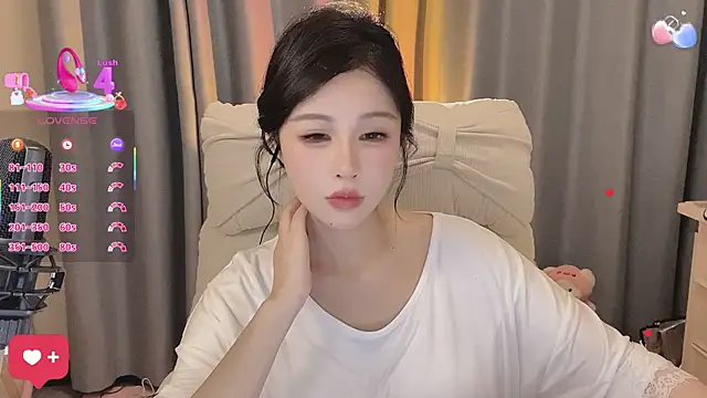 Snapshot of 7-Love chatting on 05.05.26 7-Love online show from 05.05.26