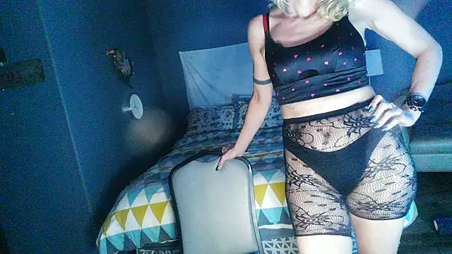 Snapshot of Glamazonx chatting on 01.21.25 Glamazonx online show from 01.21.25