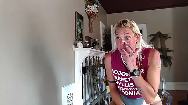 Snapshot of Glamazonx chatting on 09.08.25 Glamazonx online show from 09.08.25