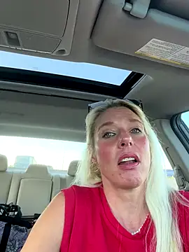 Snapshot of Glamazonx chatting on 09.09.25 Glamazonx online show from 09.09.25