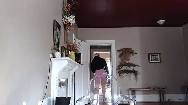 Snapshot of Glamazonx chatting on 09.24.25 Glamazonx online show from 09.24.25