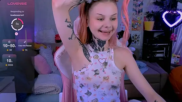 Britney Lynch online show from 09.26.25