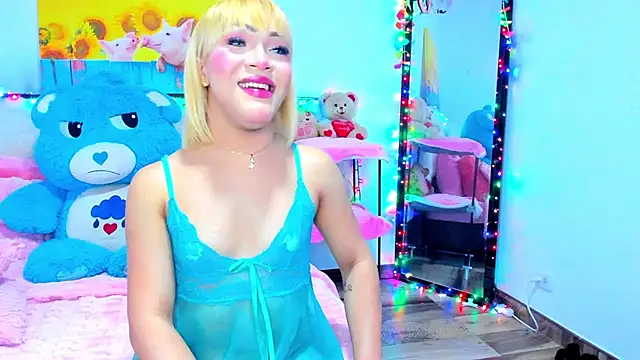 Snapshot of Candy_Candy__ chatting on 05.25.26 Candy Candy online show from 05.25.26
