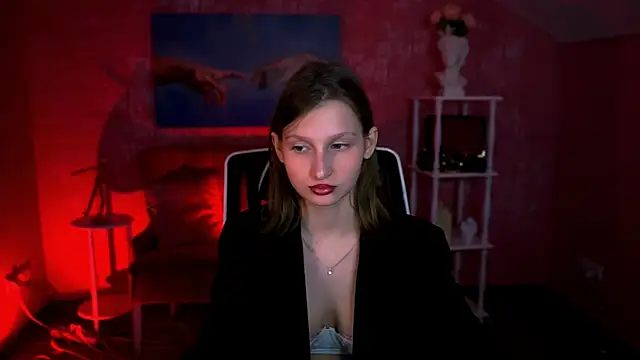 EllaHorton online show from 04.14.26