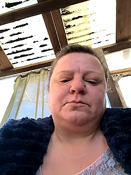 Snapshot of jusichka chatting on 04.28.26 jusichka online show from 04.28.26