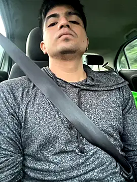 yObal-hot online show from 10.20.25