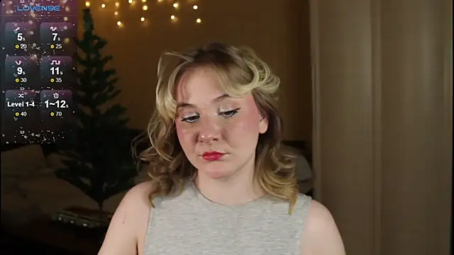 Snapshot of sensual_girrrl chatting on 12.01.24 sensual girrrl online show from 12.01.24