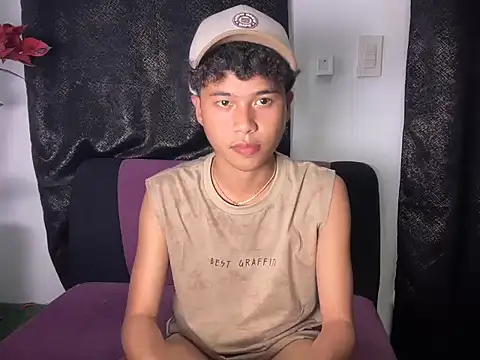 Asiantwink21 online show from 01.14.26