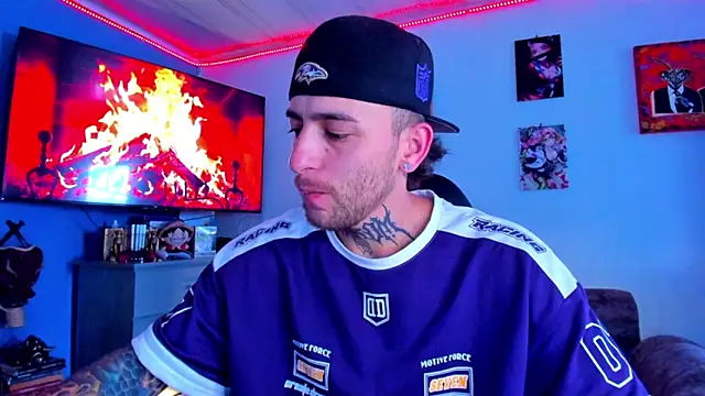 Snapshot of Drako_Lamar chatting on 02.17.26 Drako Lamar online show from 02.17.26