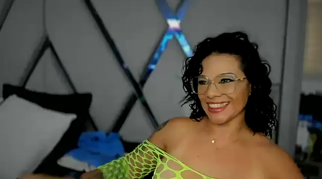 paula daniela1 online show from 01.07.25
