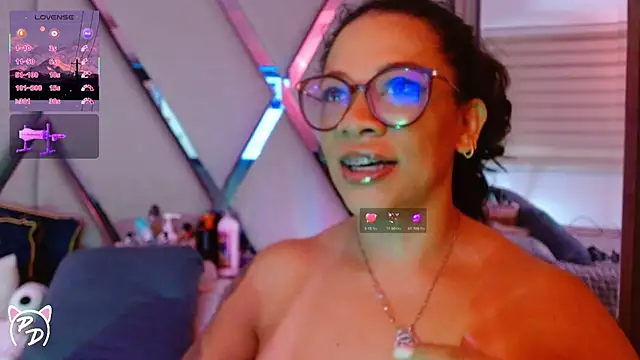 Snapshot of paula_daniela1 chatting on 07.08.26 paula daniela1 online show from 07.08.26