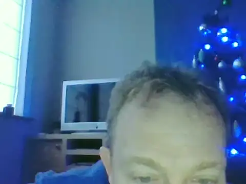 Snapshot of bertolini chatting on 12.07.24 bertolini online show from 12.07.24