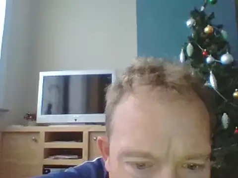 Snapshot of bertolini chatting on 12.08.24 bertolini online show from 12.08.24