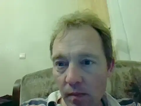 Snapshot of bertolini chatting on 02.17.25 bertolini online show from 02.17.25
