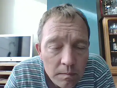 Snapshot of bertolini chatting on 03.14.25 bertolini online show from 03.14.25