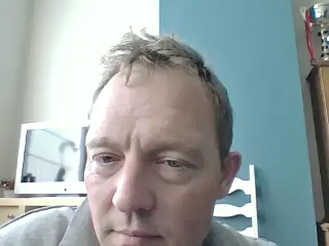 Snapshot of bertolini chatting on 03.19.25 bertolini online show from 03.19.25