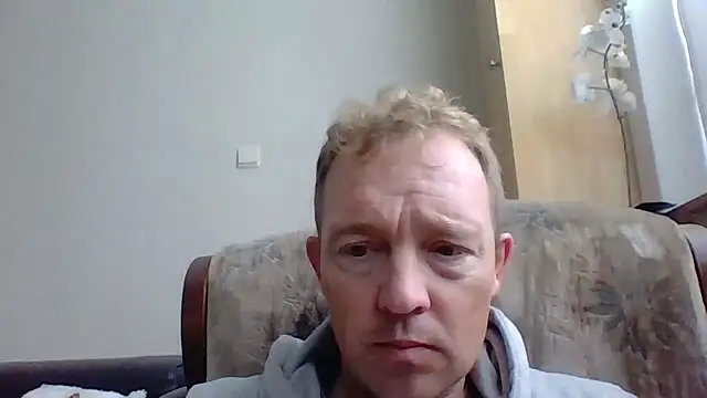 Snapshot of bertolini chatting on 09.13.25 bertolini online show from 09.13.25