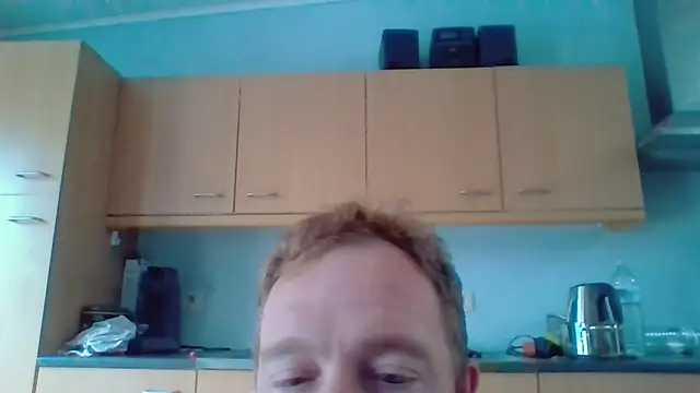 Snapshot of bertolini chatting on 10.11.25 bertolini online show from 10.11.25