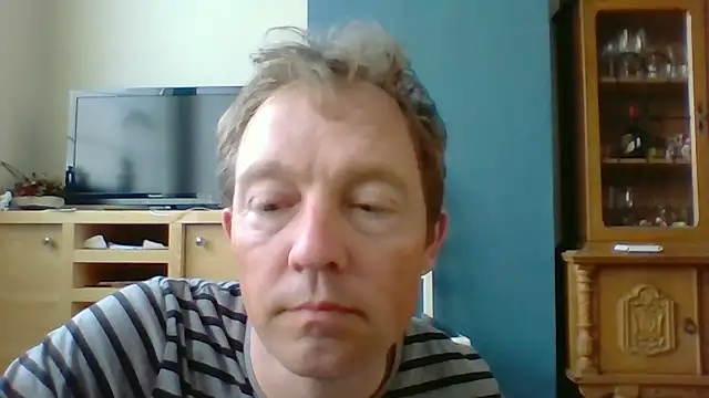 Snapshot of bertolini chatting on 04.29.26 bertolini online show from 04.29.26