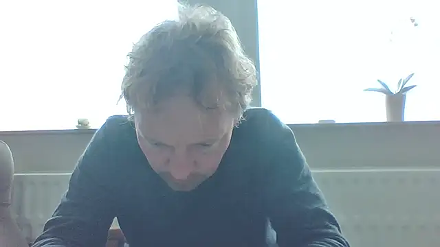 Snapshot of bertolini chatting on 05.07.26 bertolini online show from 05.07.26