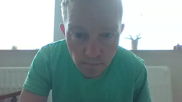 Snapshot of bertolini chatting on 05.14.26 bertolini online show from 05.14.26