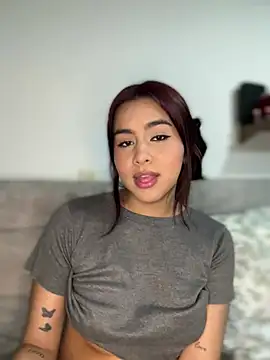 Zarah Blare online show from 01.11.25